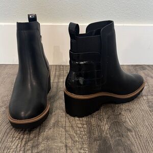 Soda Black Ankle Boots with Brown Sole